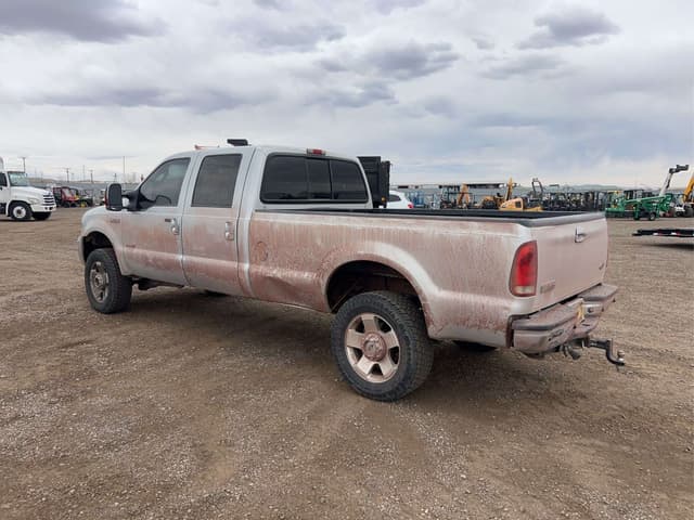 Image of Ford F-350 equipment image 3