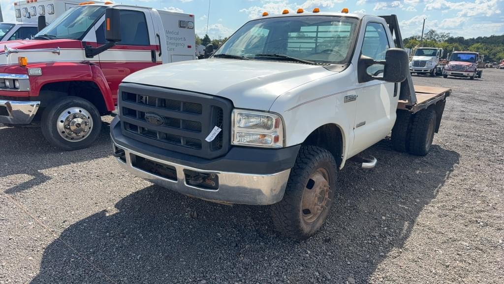 Image of Ford F-350 Primary image