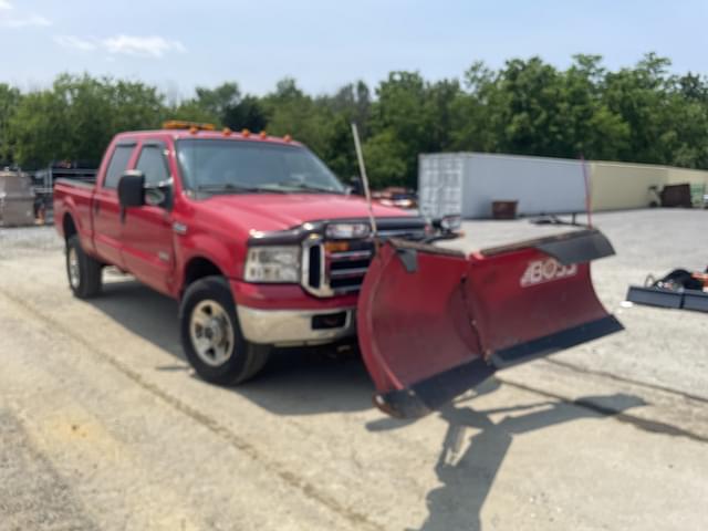 Image of Ford F-350 equipment image 1