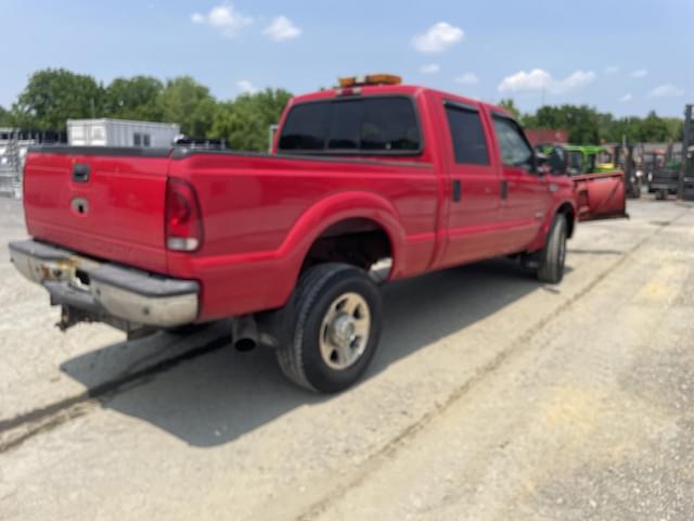 Image of Ford F-350 equipment image 3