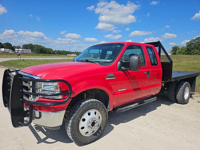 Image of Ford F-350 equipment image 1