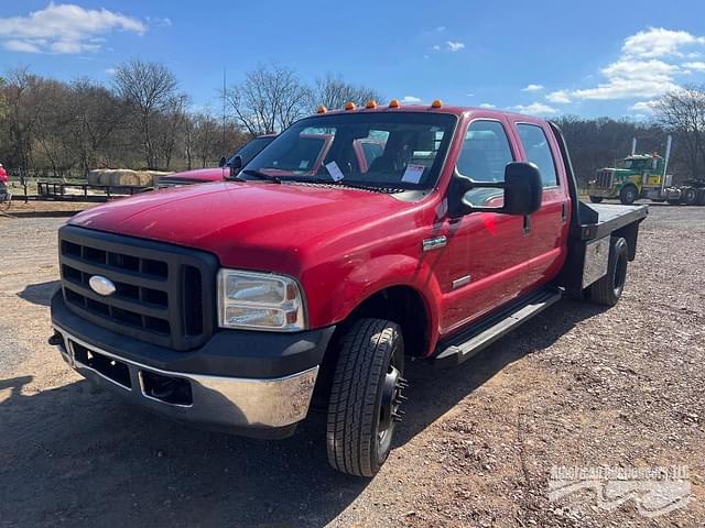 Image of Ford F-350 equipment image 1