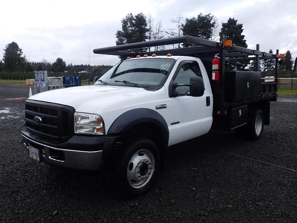 2006 Ford F-450 Equipment Image0