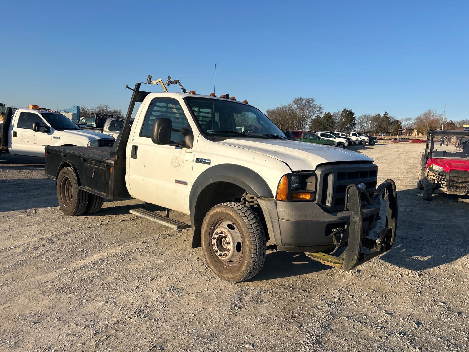 2006 Ford F-450 Equipment Image0