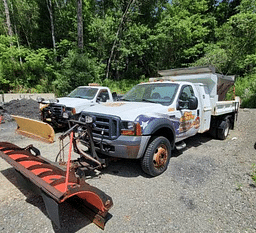 2006 Ford F-450 Equipment Image0