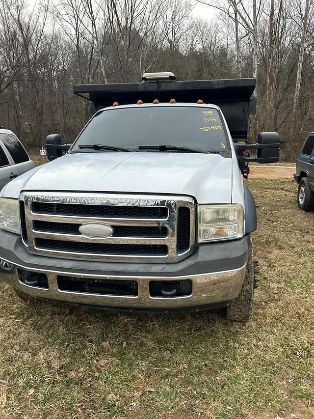 Image of Ford F-450 equipment image 1