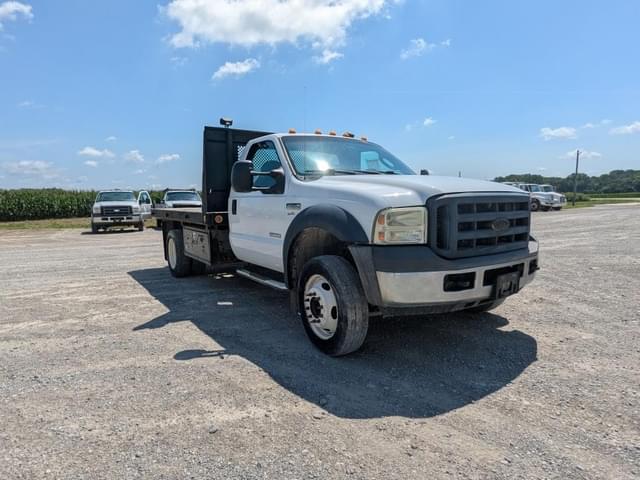 Image of Ford F-450 equipment image 1