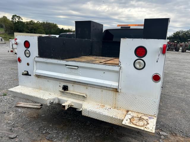 Image of Ford F-450 equipment image 4