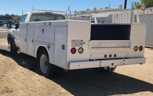 Image of Ford F-450 equipment image 1