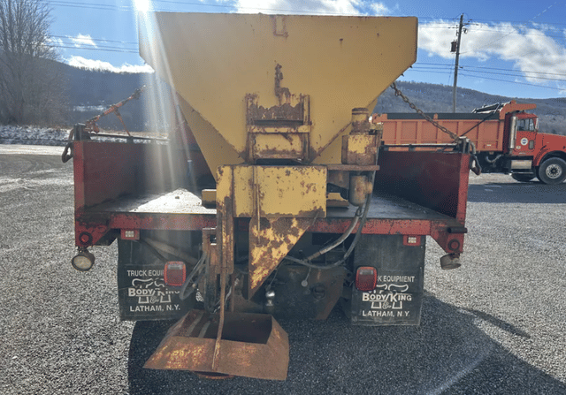 Image of Ford F-550 equipment image 1