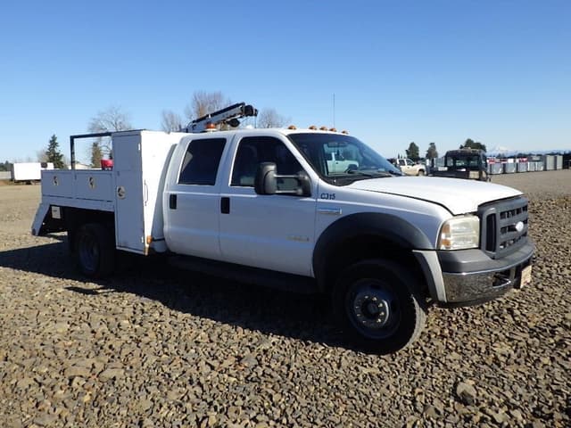 Image of Ford F-550 equipment image 1