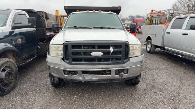 Image of Ford F-550 equipment image 1