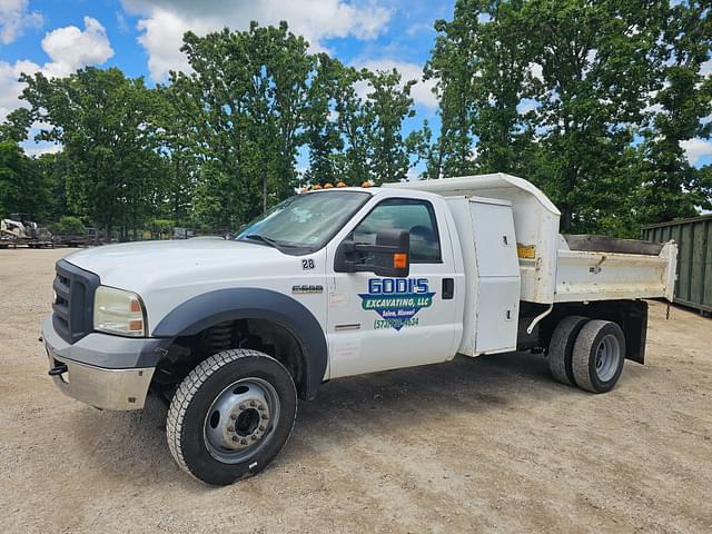 Image of Ford F-550 equipment image 1