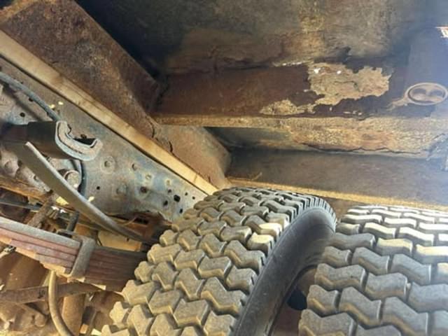 Image of Ford F-550 equipment image 4