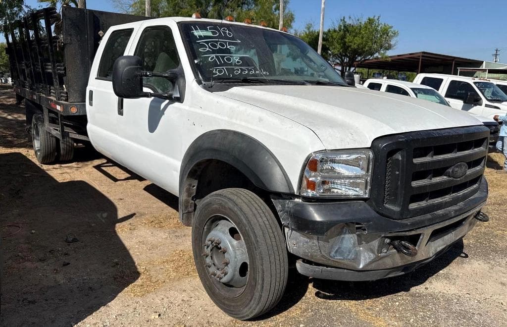 Image of Ford F-550 Primary image