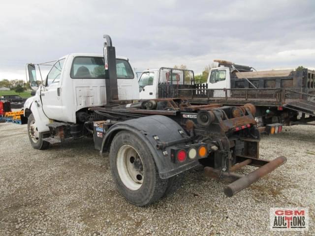 Image of Ford F-650 equipment image 2