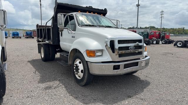 Image of Ford F-650 equipment image 2