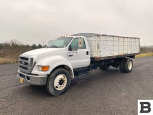 2006 Ford F-750 Image