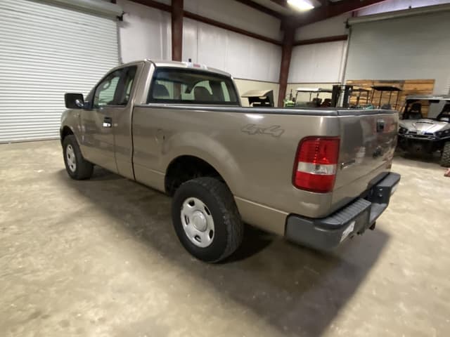 Image of Ford F-150 equipment image 3