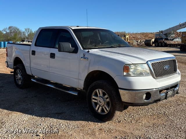 Image of Ford F-150 equipment image 2