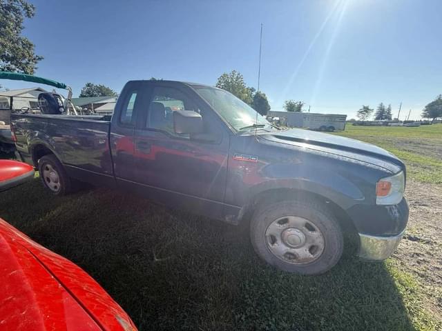 Image of Ford F-150 equipment image 2