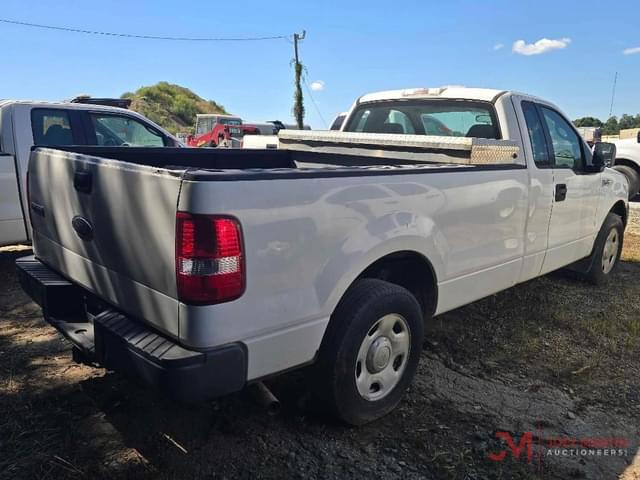 Image of Ford F-150 equipment image 1