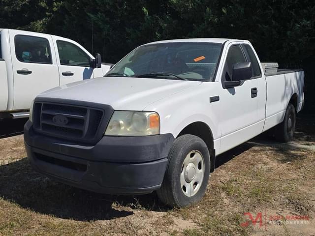 Image of Ford F-150 equipment image 4