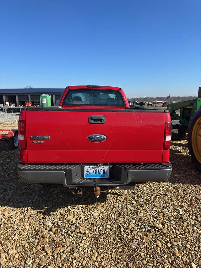 Image of Ford F-150 equipment image 1