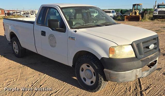 Image of Ford F-150 equipment image 2