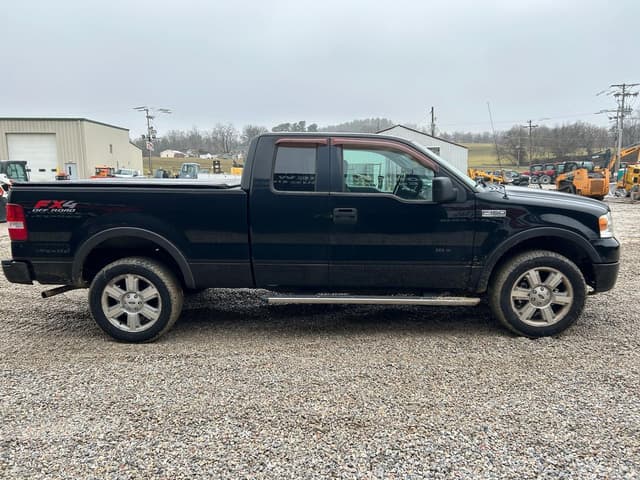 Image of Ford F-150 equipment image 4