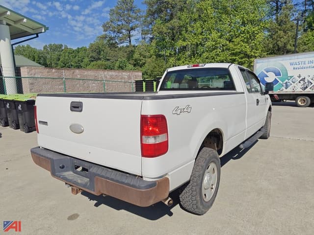 Image of Ford F-150 equipment image 3