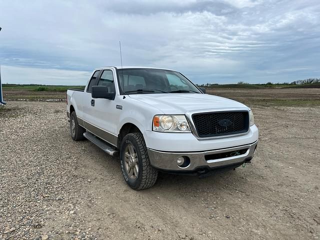 Image of Ford F-150 equipment image 2