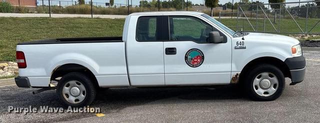 Image of Ford F-150 equipment image 3