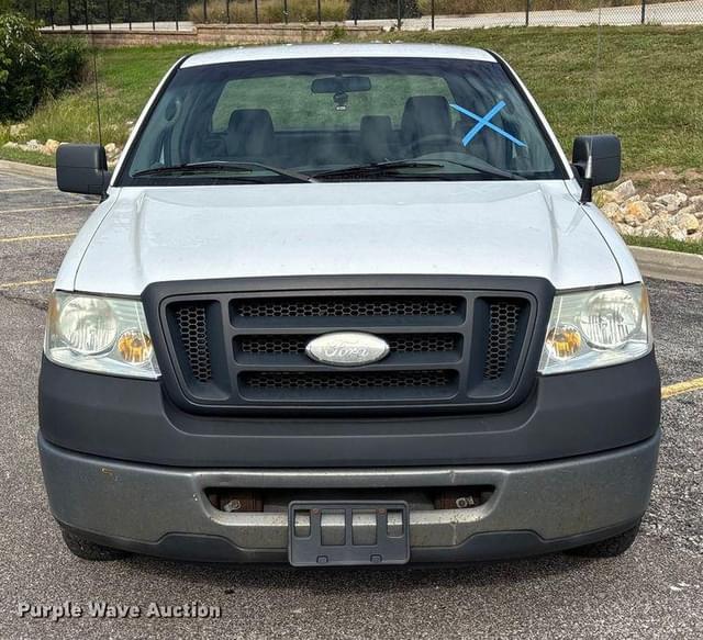 Image of Ford F-150 equipment image 1