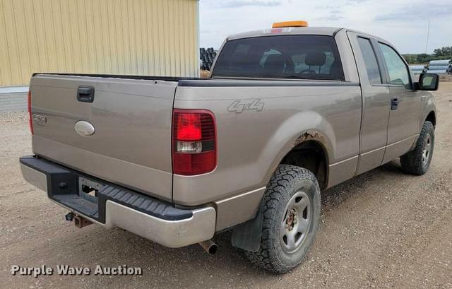 Image of Ford F-150 equipment image 4