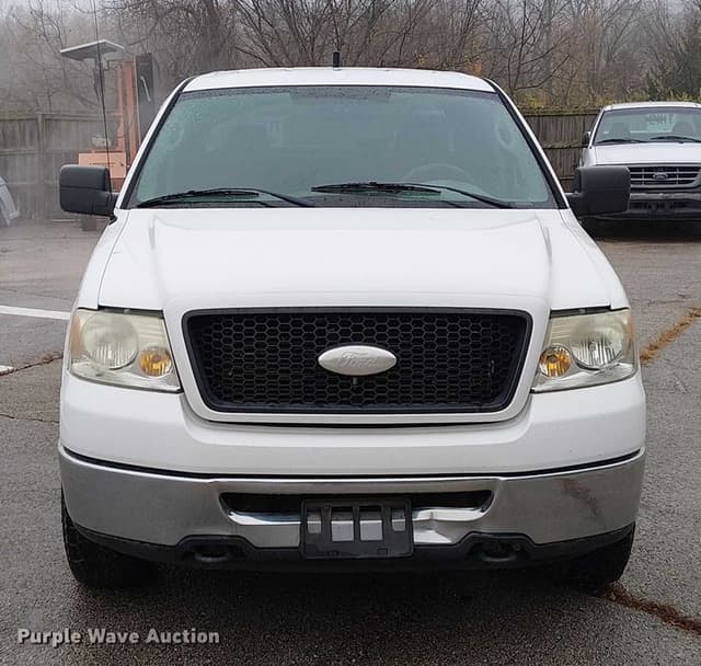Image of Ford F-150 equipment image 1