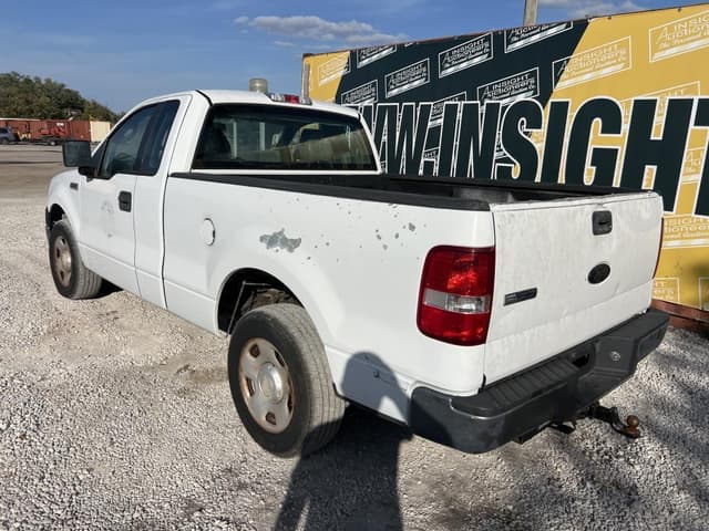 Image of Ford F-150 equipment image 1