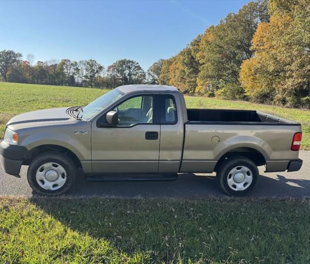 Image of Ford F-150 equipment image 1