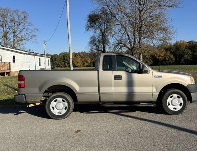 Image of Ford F-150 equipment image 3