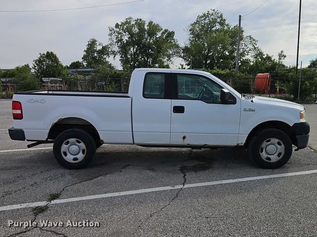 Image of Ford F-150 equipment image 3