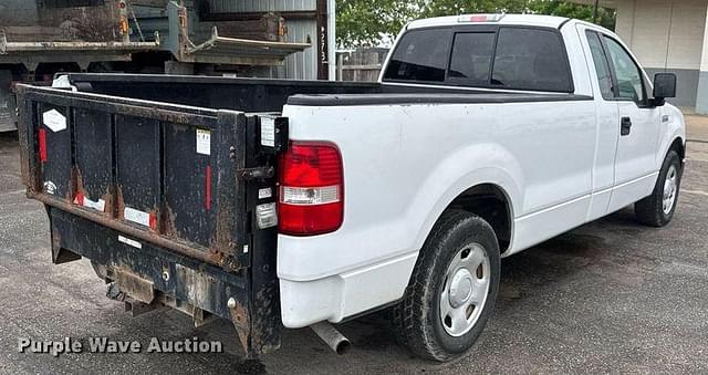 Image of Ford F-150 equipment image 4