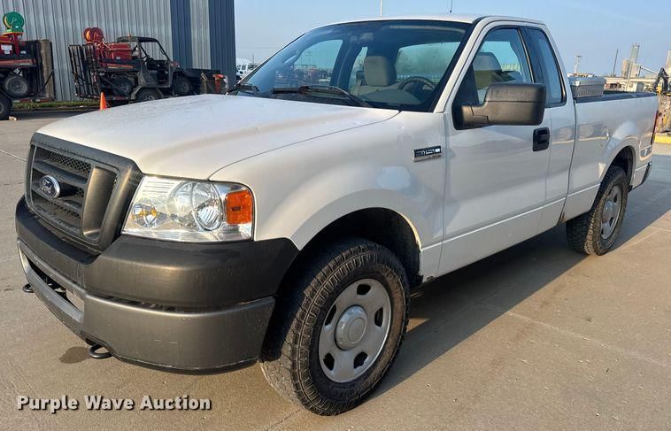 2006 Ford F-150 Equipment Image0
