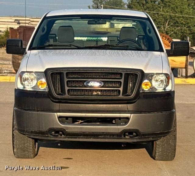 Image of Ford F-150 equipment image 1