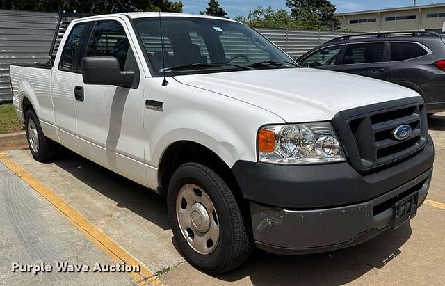 Image of Ford F-150 equipment image 2