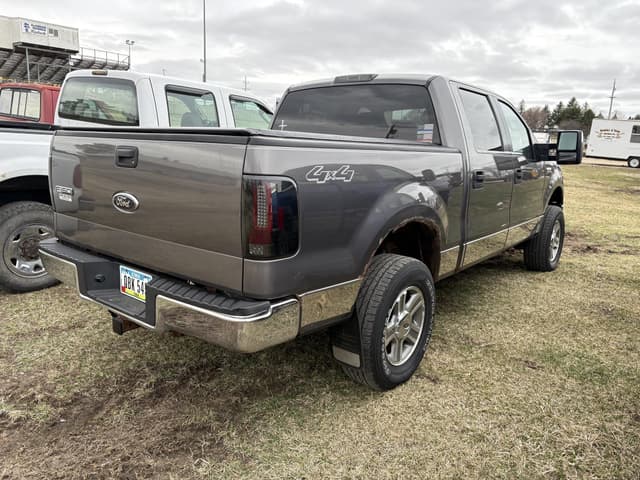 Image of Ford F-150 equipment image 2