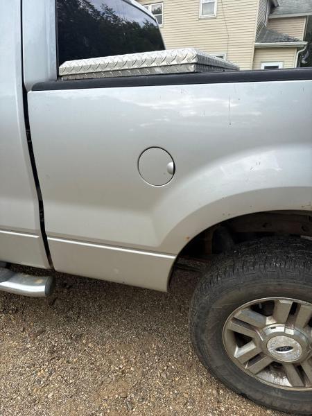Image of Ford F-150 equipment image 3