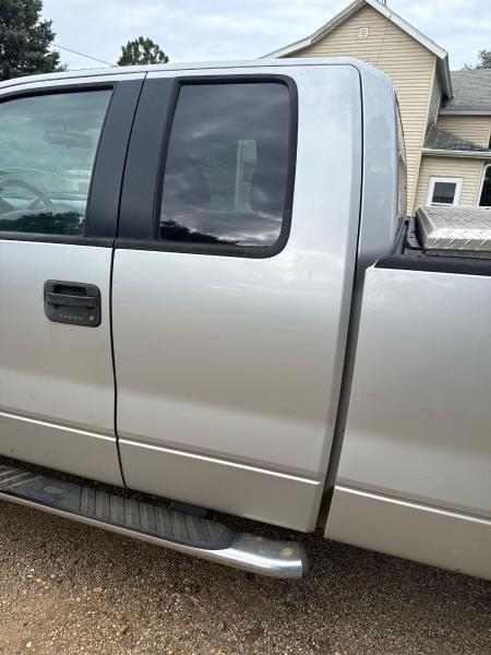 Image of Ford F-150 equipment image 4