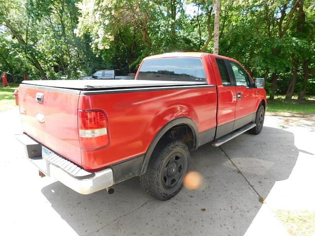 Image of Ford F-150 equipment image 2