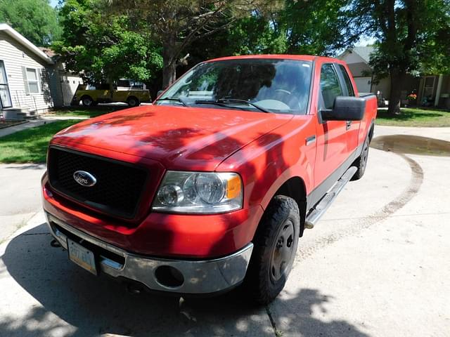 Image of Ford F-150 equipment image 1