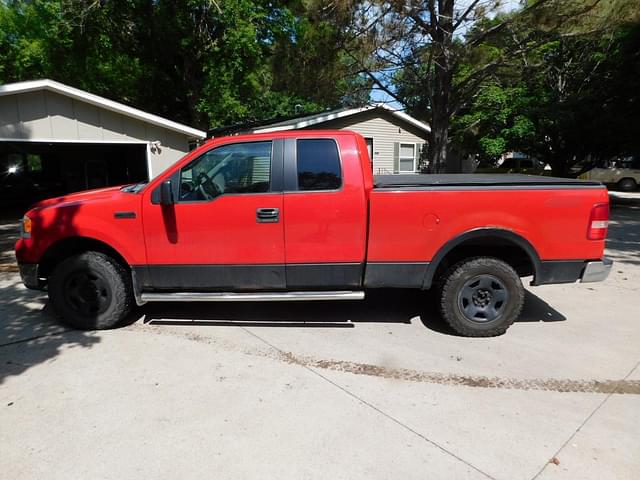 Image of Ford F-150 equipment image 4